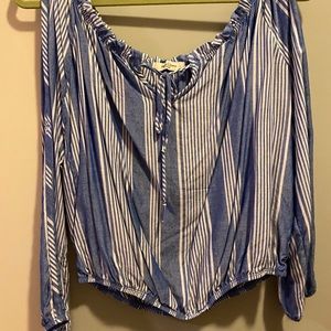 Open shoulder Crop Top